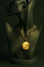 Gold Metal Lazer Baskılı Kolye